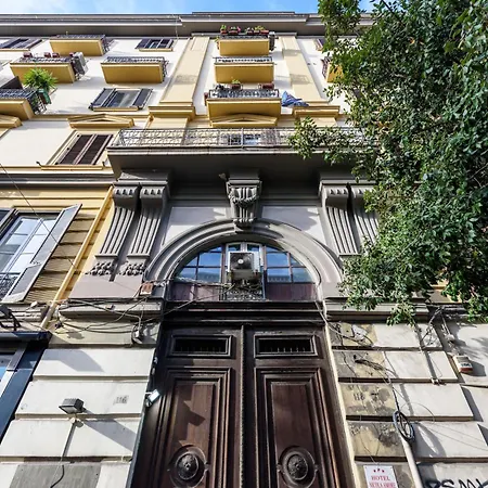 Duomo Luxury In Center דירה נאפולי